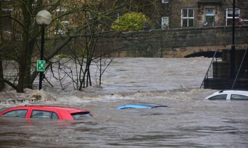 Top 6 Tips to Drive Safely Through Floods