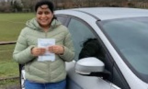 Pooja Gautam Review for Driving Lessons in Wellingborough