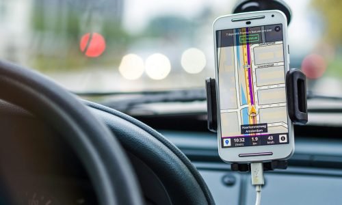Do not Use Your Phone When Driving – Here’s Why