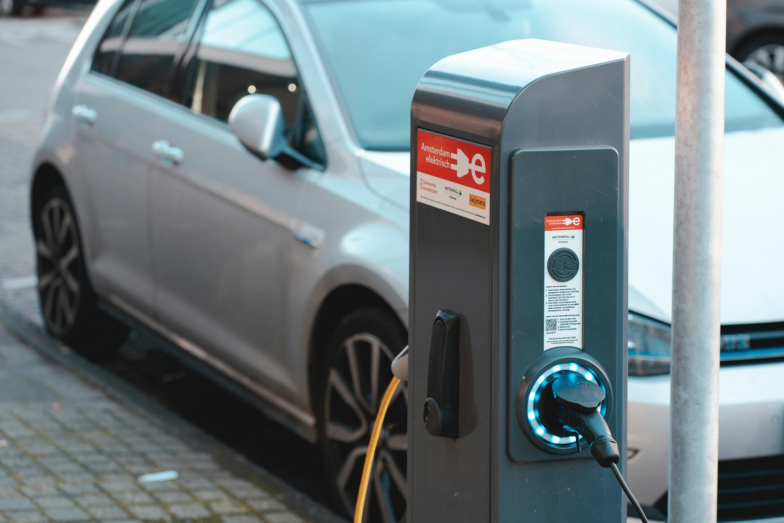 You are currently viewing Electric Vehicles EV Charging Options